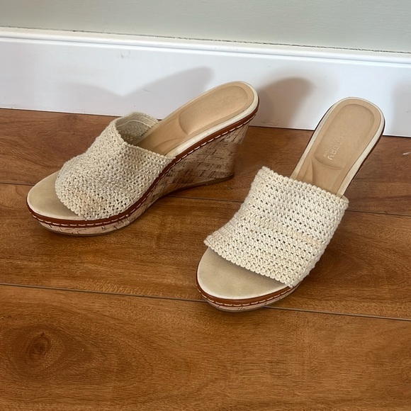 Summer heels - Picture 2 of 3